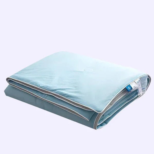 CoolDown™ Cooling Blanket _ Cooling Blanket _ SolisSleep _ Blanket, Cooling, cooling blanket